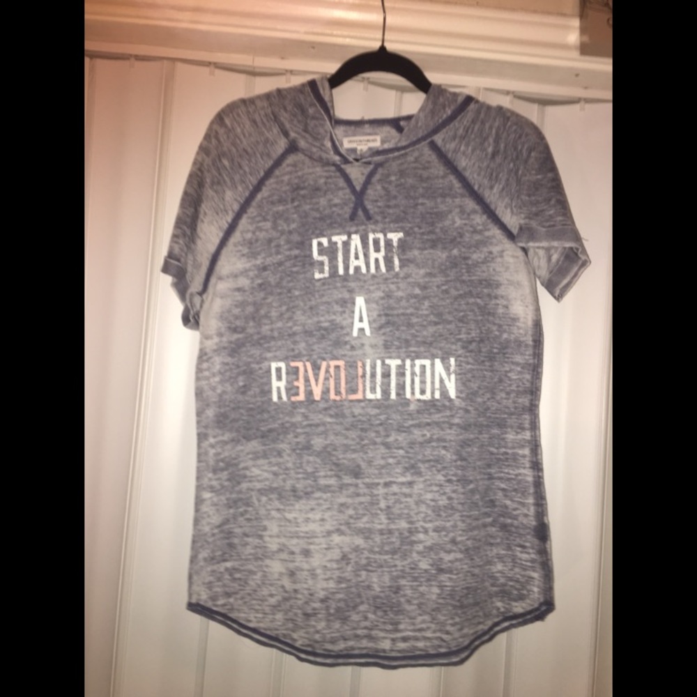 Hooded shirt